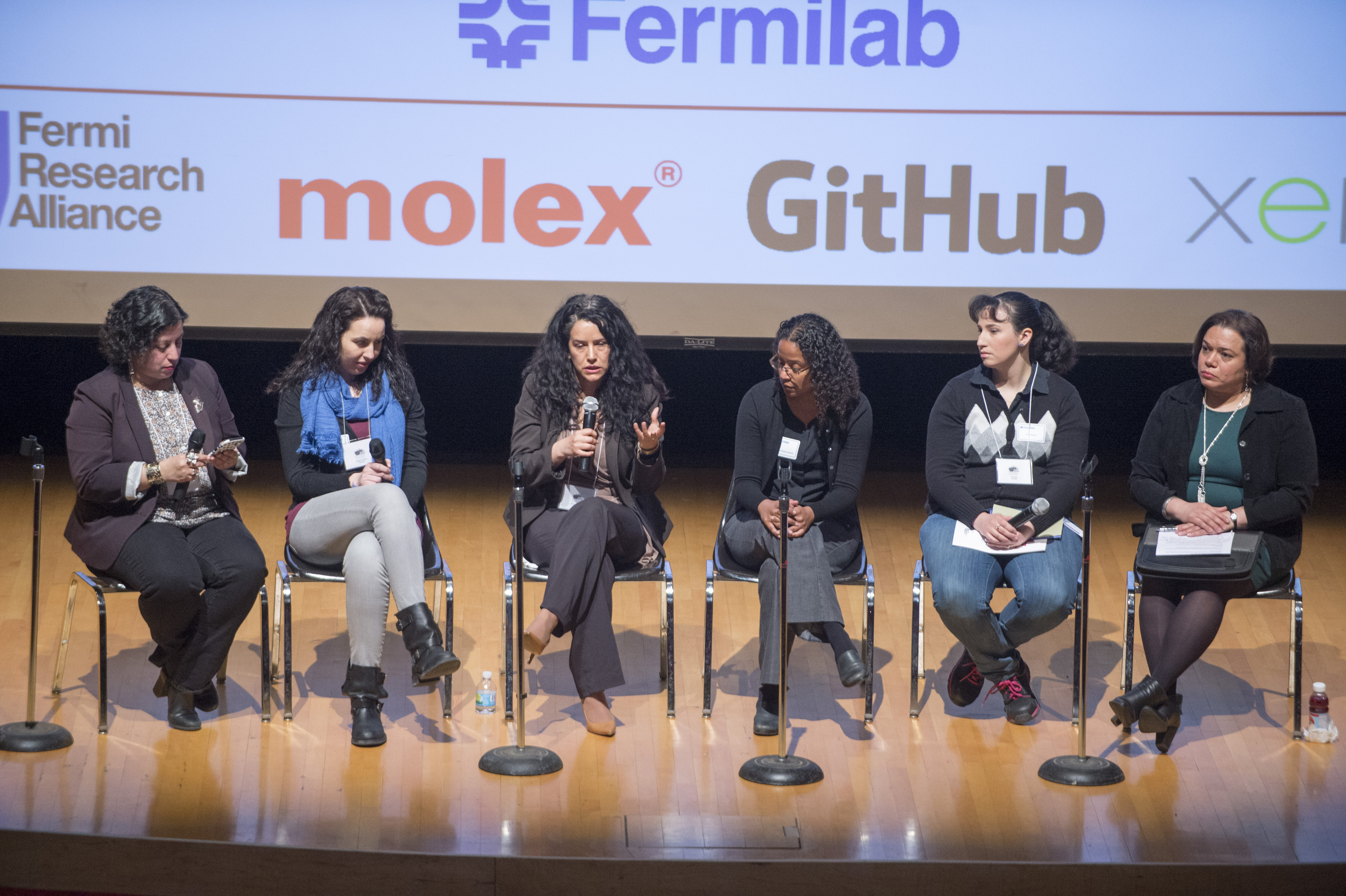 Women In Stem Inspire Young Latinas To Pursue Their Passion