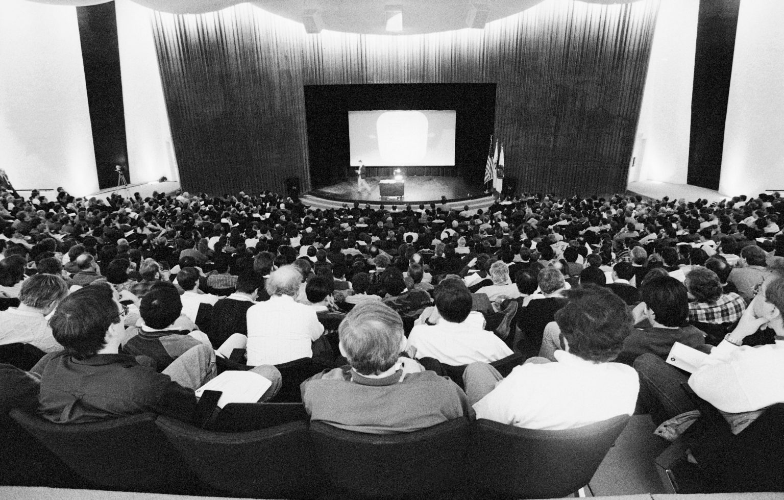 twenty-fifth-anniversary-of-the-discovery-of-the-top-quark-at-fermilab