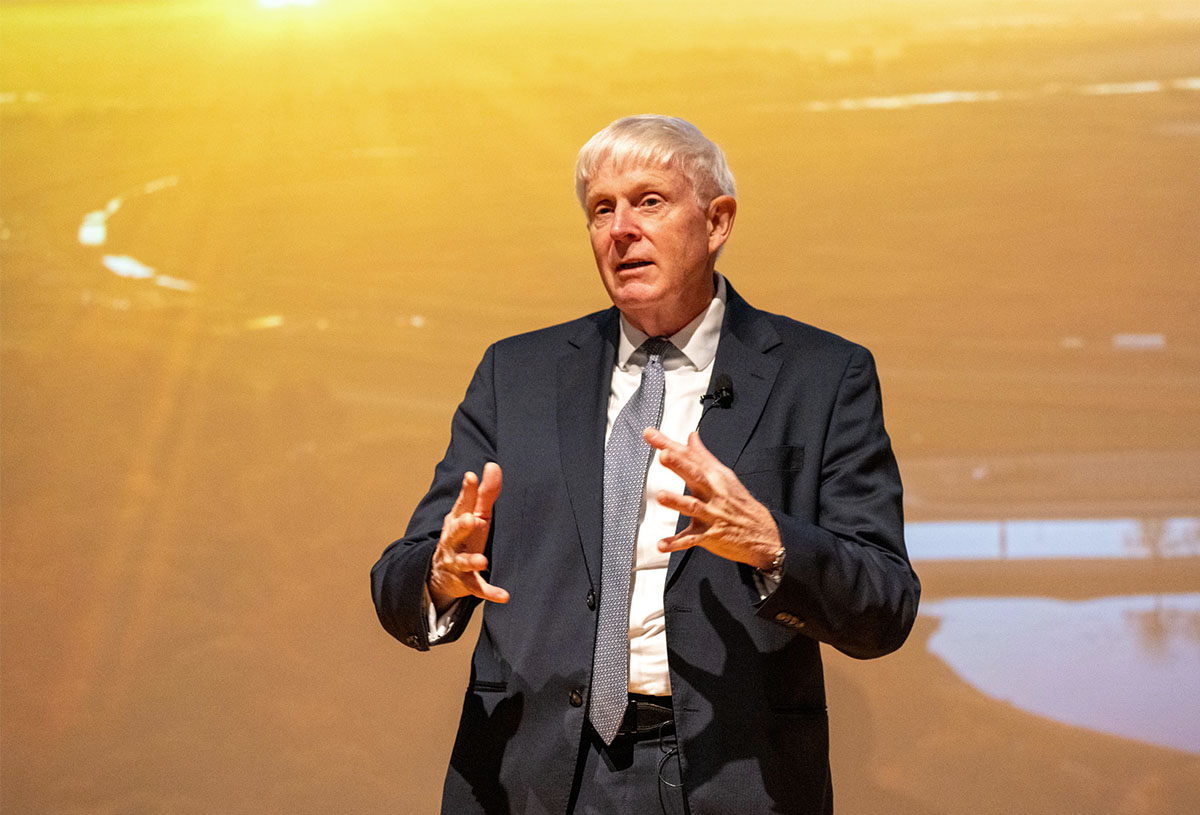 Norbert Holtkamp appointed director of Fermi National Accelerator Laboratory