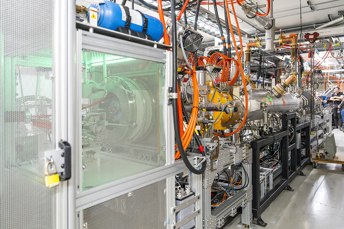 Fermilab’s FAST/IOTA facility achieves major milestone in accelerator ...