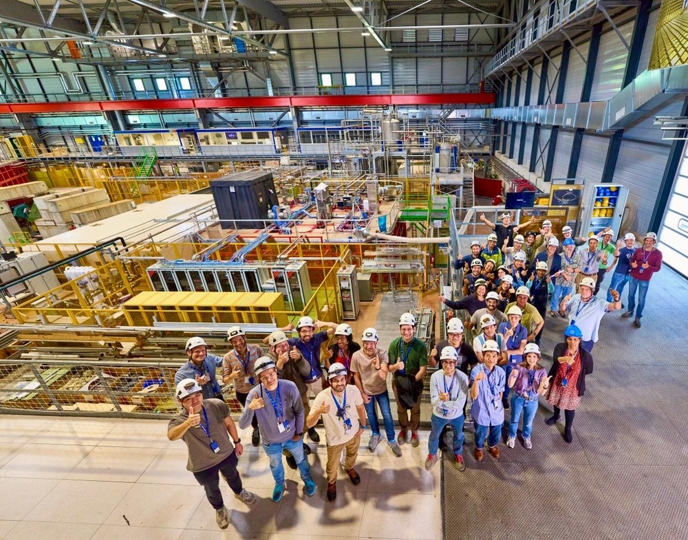 The ProtoDUNE team at CERN is testing technology to be used in the Deep Underground Neutrino Experiment in the United States. Credit: Sowjanya Gollapinni, DUNE